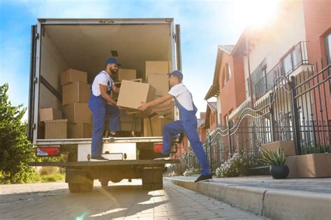 moving and storage daytona beach.